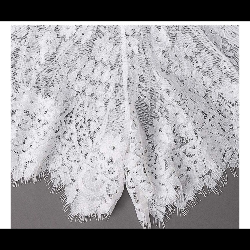 LACE SHORTS - Picture 4 of 6